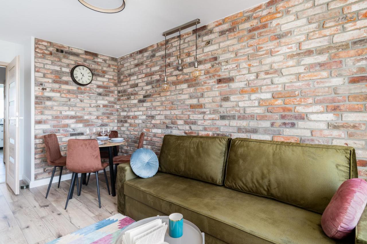 Stylish Apartment Near Wroclavia For 4 Guests By Noclegi Renters Wrocław Exterior foto